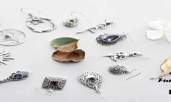 Our jewelry in sterling silver and natural stones