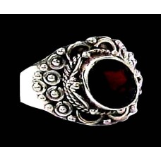 Indian silver jewellery - Indian Garnet Ring Indian silver jewellery - Indian Garnet Ring