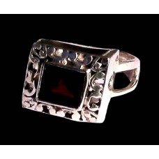 Bijoux indiens - Bague Grenat - Bague indienne Bijoux indiens - Bague Grenat - Bague indienne