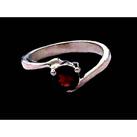 Indian silver jewellery - Indian Garnet Ring,Indian rings