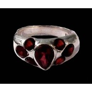 Indian silver jewellery - Indian Garnet Ring