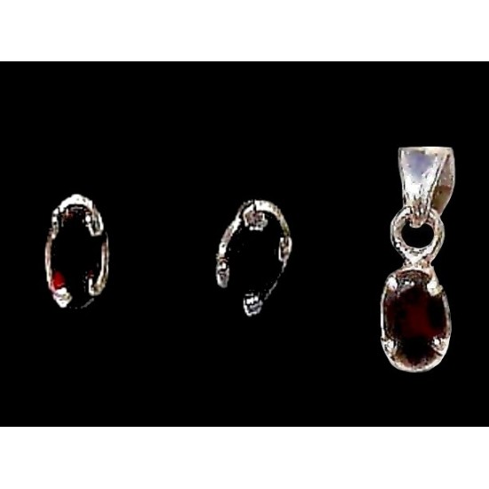 Indian silver jewellery - Indian Garnet Pendant set,Indian Pendant set