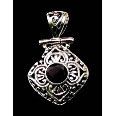 Bijoux indiens - Pendentif indien - Grenat Bijoux indiens - Pendentif indien - Grenat