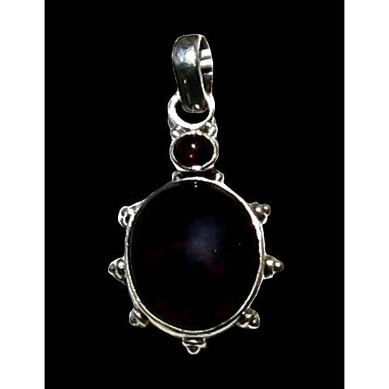 Indian silver jewellery - Indian Garnet Pendant,Indian pendants