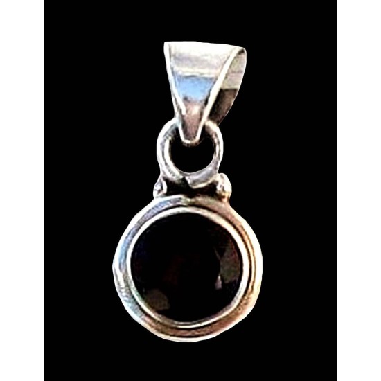 Indian silver jewellery - Indian Garnet Pendant,Indian pendants