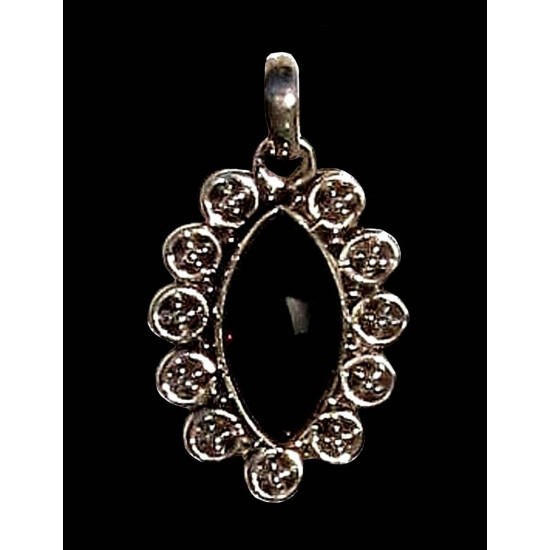 Indian silver jewellery - Indian Garnet Pendant,Indian pendants