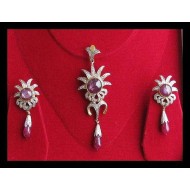 Indian vicorian pendent set