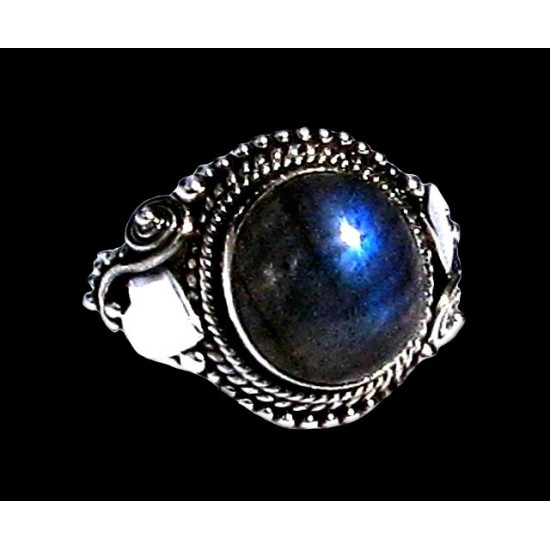 Indian silver jewellery - Indian Spectrolite Ring,Indian rings