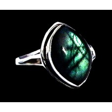 Bague indienne en argent et Labradorite - Bijoux indiens Bague indienne en argent et Labradorite - Bijoux indiens