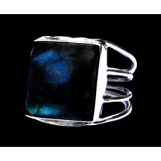 Bague indienne en argent et Labradorite - Bijoux indiens Bague indienne en argent et Labradorite - Bijoux indiens