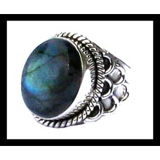 Bague indienne en argent et Labradorite - Bijoux indiens Bague indienne en argent et Labradorite - Bijoux indiens