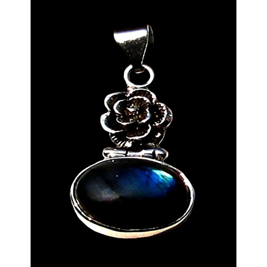 Indian silver jewellery - Spectrolite Indian Pendent,Indian Pendants