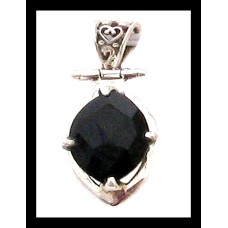Pendentif artisanal de l’inde – Bijoux argent massif et onyx naturelle Pendentif artisanal de l’inde – Bijoux argent massif et onyx naturelle