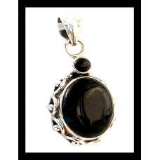 Pendentif argent et onyx – Bijoux indiens artisanaux Pendentif argent et onyx – Bijoux indiens artisanaux