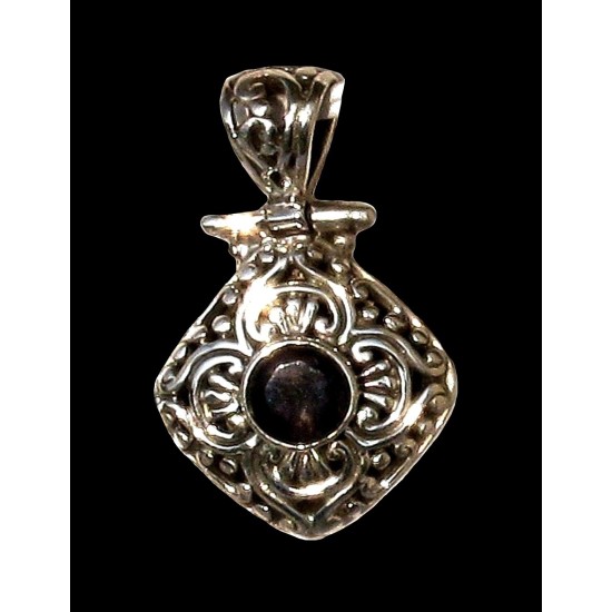 Bijoux indiens - Pendentif indien Iolite (Saphir d Eau),Pendentifs indiens