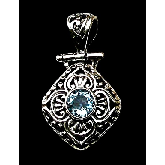 Indian silver jewellery - Indian Topaz Pendant,Indian Pendants