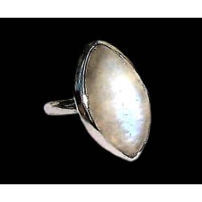Bague indienne argent et Pierre de Lune - Bijoux indiens Bague indienne argent et Pierre de Lune - Bijoux indiens