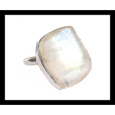 Bague indienne argent et Pierre de Lune - Bijoux indiens Bague indienne argent et Pierre de Lune - Bijoux indiens