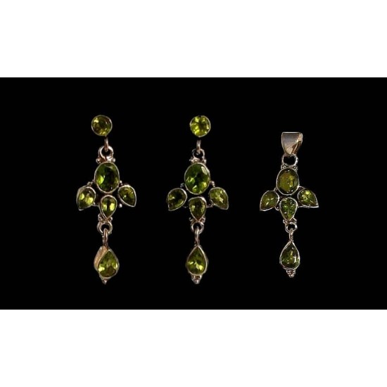 Indian silver jewellery - Indian Peridot Pendant Set,Indian Pendant set