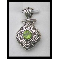 Peridot pendant - Indian silver pendant - India Jewelry