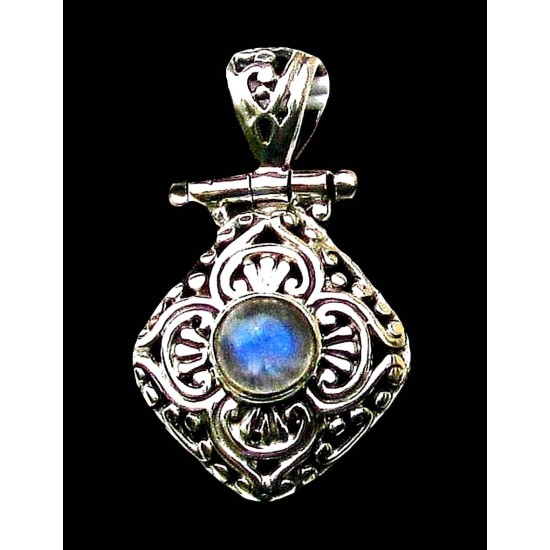 Indian silver jewellery - Indian Labradorite Pendant,Indian Pendants