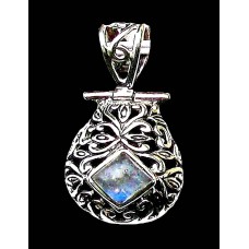 Pendentif indien argent et Pierre de Lune - Bijoux indiens Pendentif indien argent et Pierre de Lune - Bijoux indiens