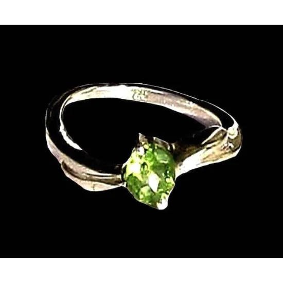 Bague Péridot - Bague indienne en argent - Bijoux Inde (BG-PE-22) Bague Péridot - Bague indienne en argent - Bijoux Inde,Bagues indiennes
