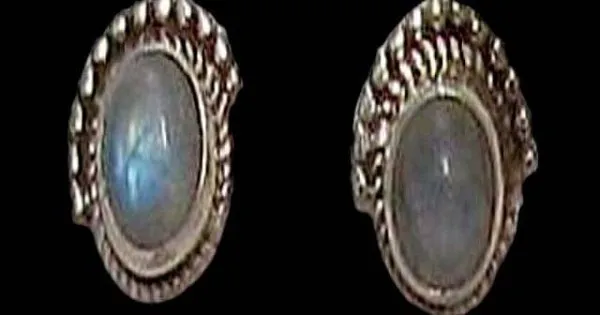 Boucles D'oreilles Puces En Argent 925 Avec Pierre De Lune - Cabochon Ovale, Neuf Avec étiquettes